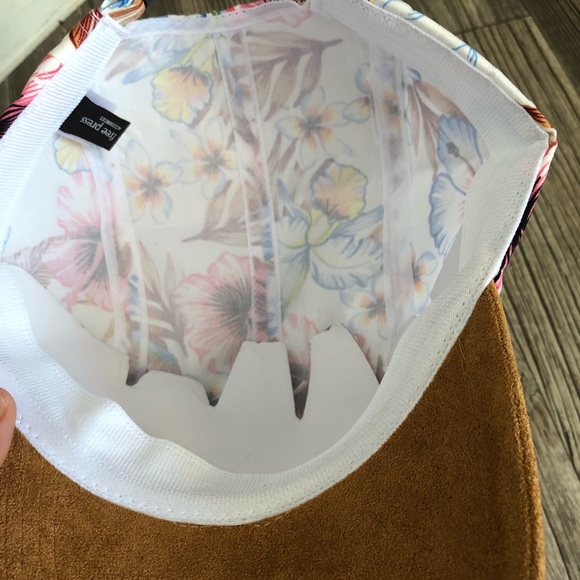 Free press hat 🧢 - Picture 6 of 7